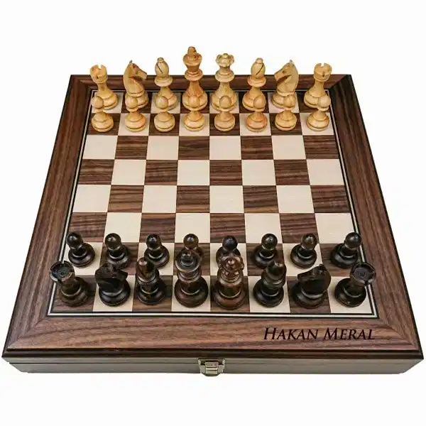 Kutulu Ceviz Ahşap Satranç Seti (Ahşap Figürlü)
